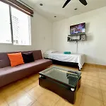 Cómodo apto con vista al mar