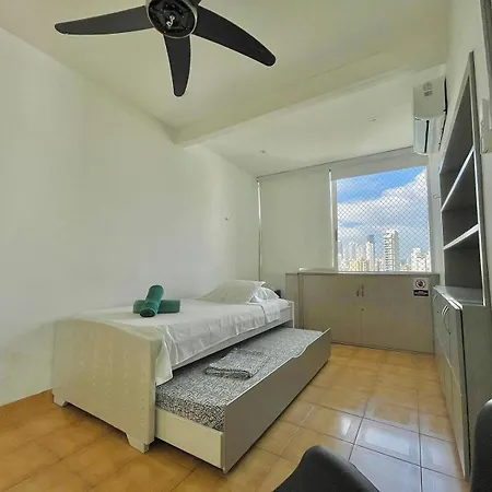 Apartamento Comodo Apto Con Vista Al Mar